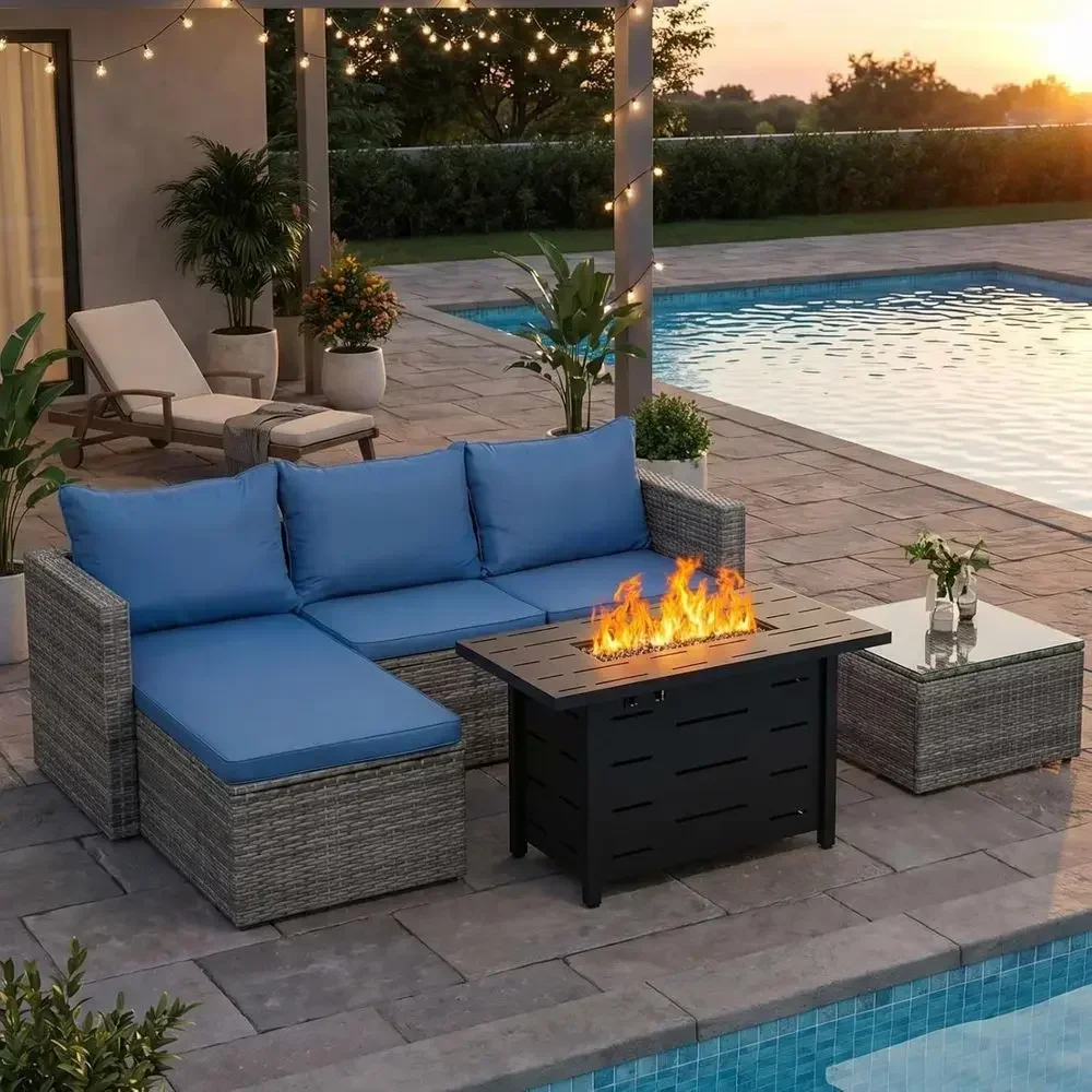 Outdoor Furniture And Fire Pit - Set di Mobili da Esterno in