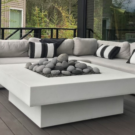 Set Divano da Esterno con Tavo - Outdoor Furniture And Fire Pit recensione e prezzo